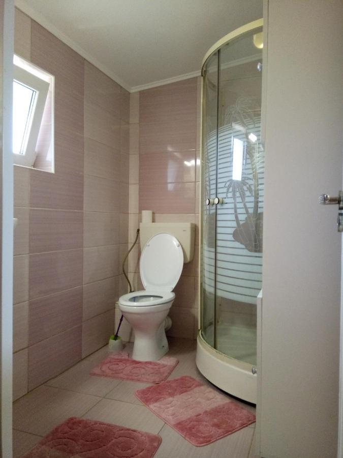 Elizabeth'S Rooms Szamosújvár Kültér fotó